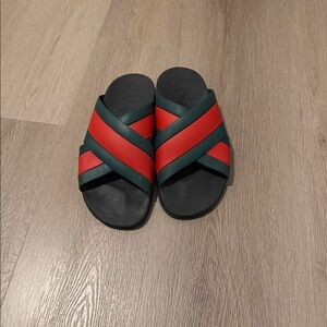 Men's rubber slide sandal size 10.5